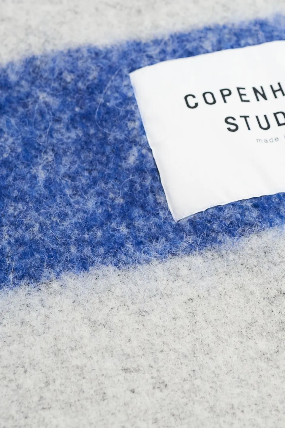 cph-shawl-3-wool-mix-YZuwKOfP-3.webp Discount COPENHAGEN STUDIOS Cph Shawl 3 Wool Mix Koningsblauw