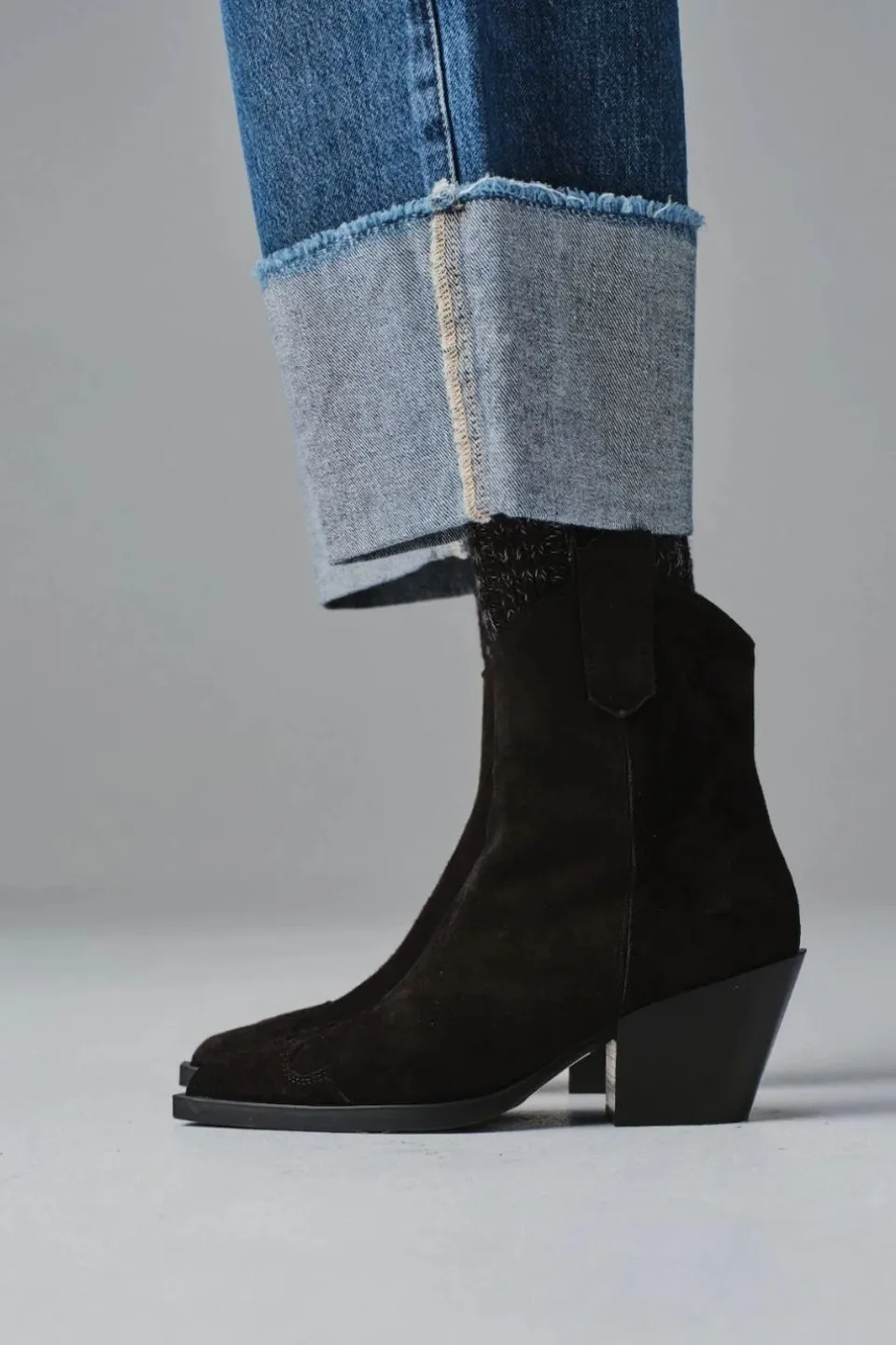 cph238-suede-LlZOgZqW-2.webp Online COPENHAGEN STUDIOS Cph238 Suede Zwart