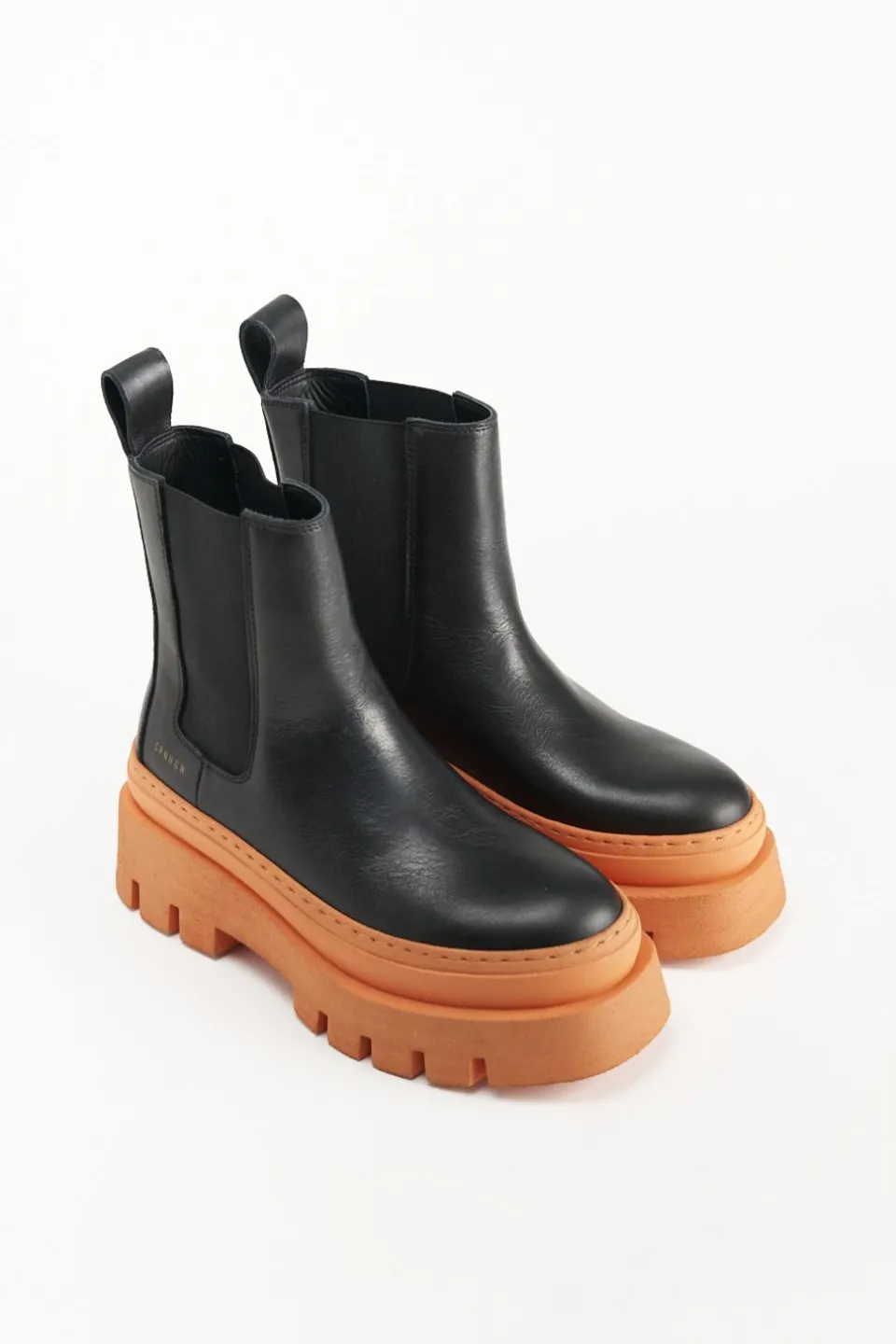 cph686-vitello-IQCRboTC-1.webp Hot COPENHAGEN STUDIOS Cph686 Vitello Zwart/Oranje